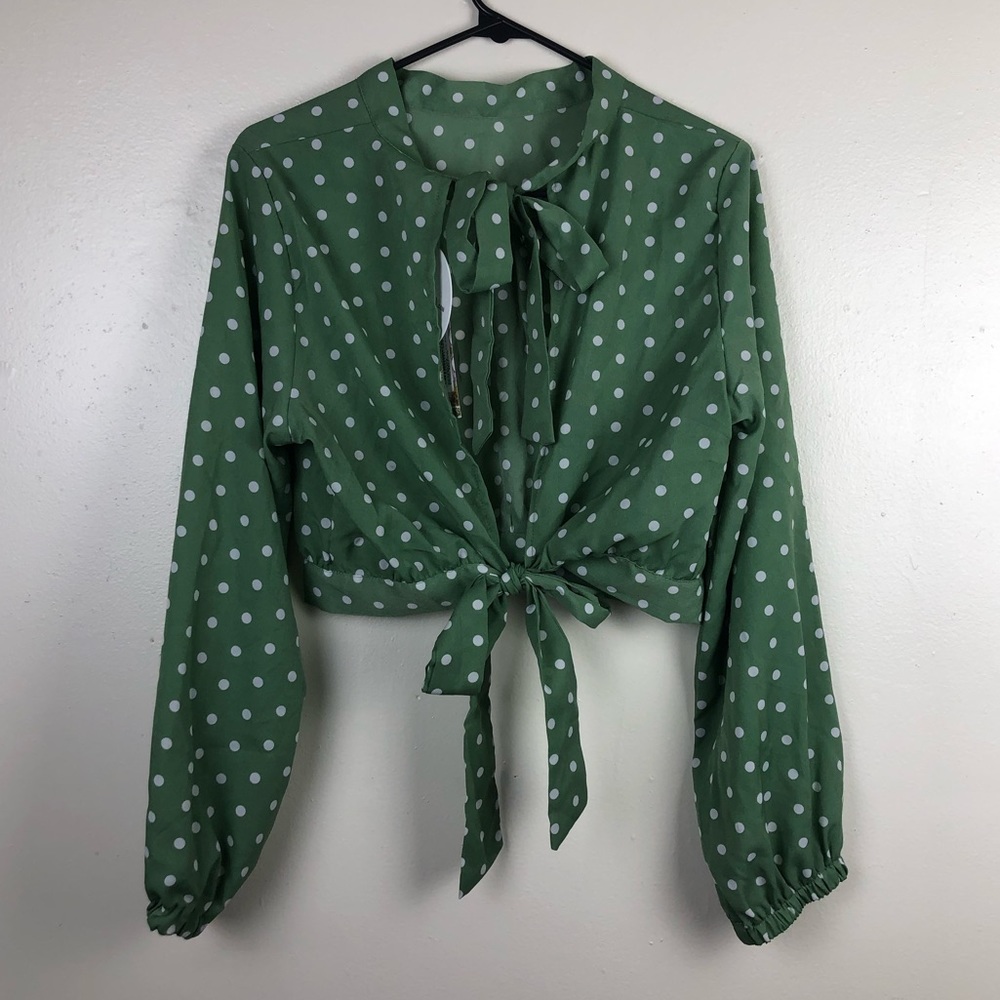 NWT Boohoo Petite High Neck Tie Back Spot Blouse - Picture 3 of 6
